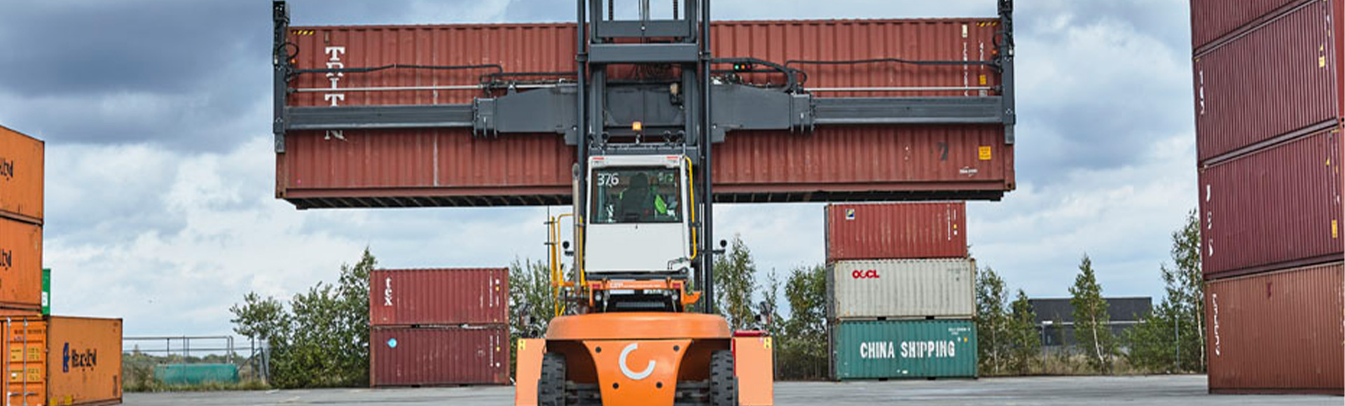 Konecranes styrer containerhotellet med stødig hånd